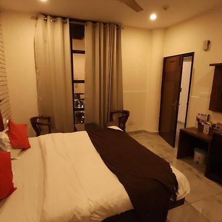 Hotel Multitech Premium Chandīgarh Εξωτερικό φωτογραφία