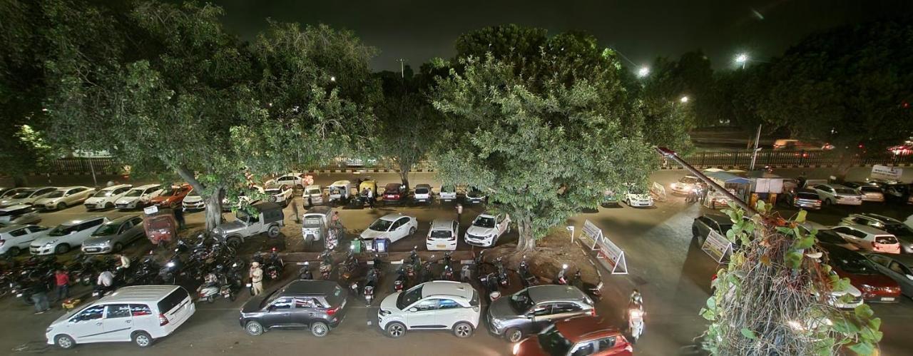 Hotel Multitech Premium Chandīgarh Εξωτερικό φωτογραφία