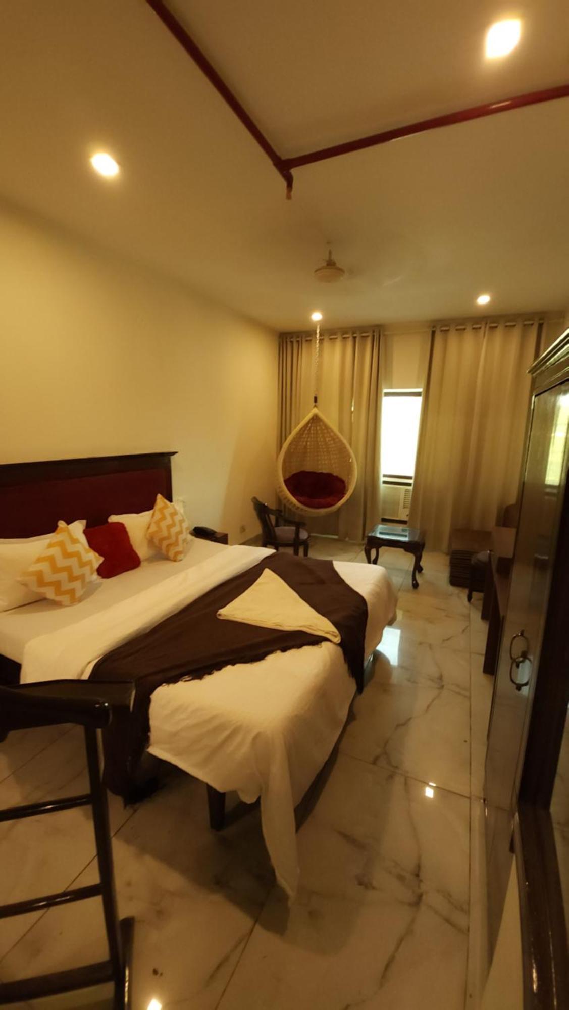 Hotel Multitech Premium Chandīgarh Εξωτερικό φωτογραφία