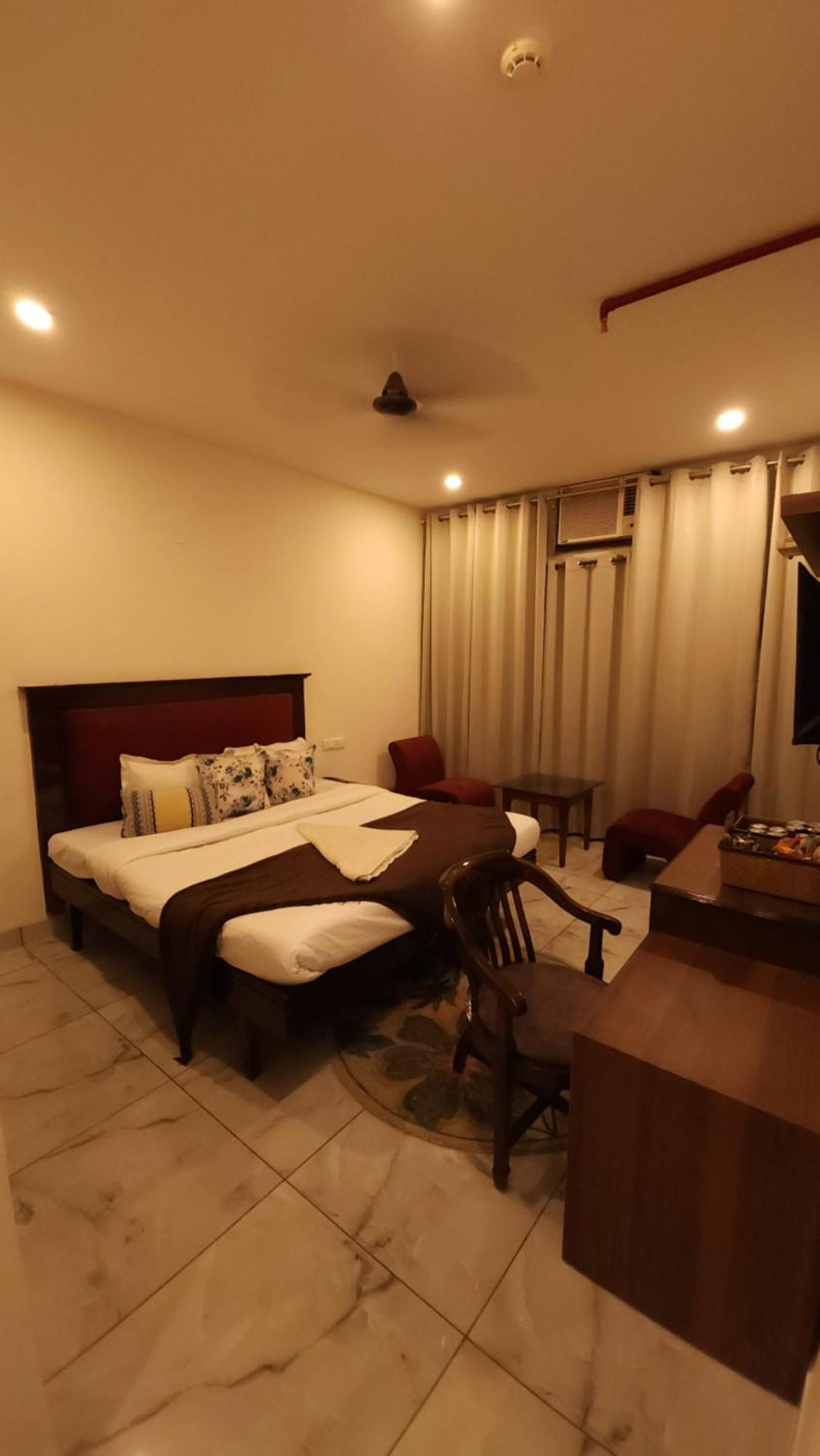 Hotel Multitech Premium Chandīgarh Εξωτερικό φωτογραφία