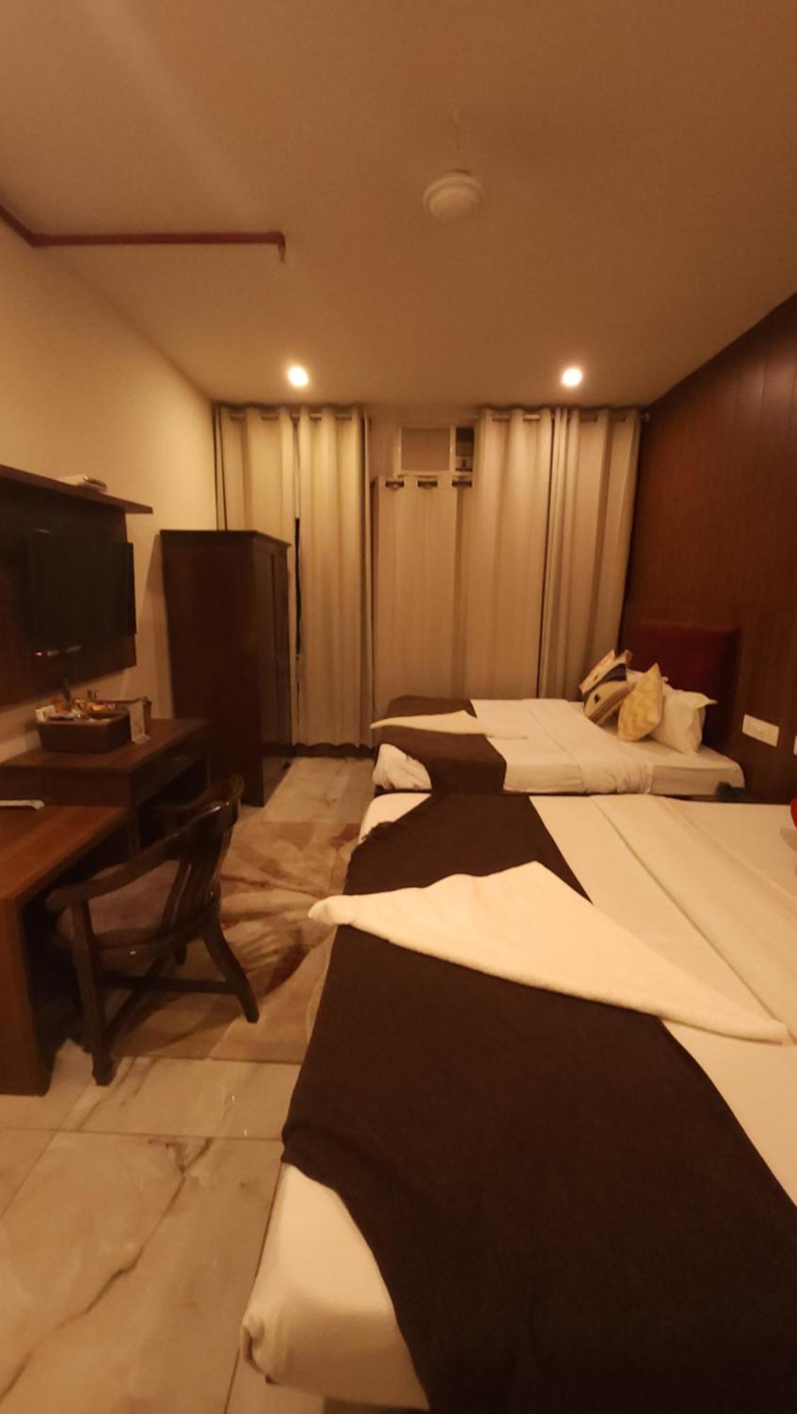 Hotel Multitech Premium Chandīgarh Εξωτερικό φωτογραφία